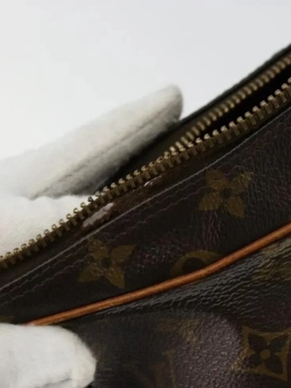 LOUIS VUITTON Monogram Boulogne 30 Shoulder Bag M51265 LV Auth 161923